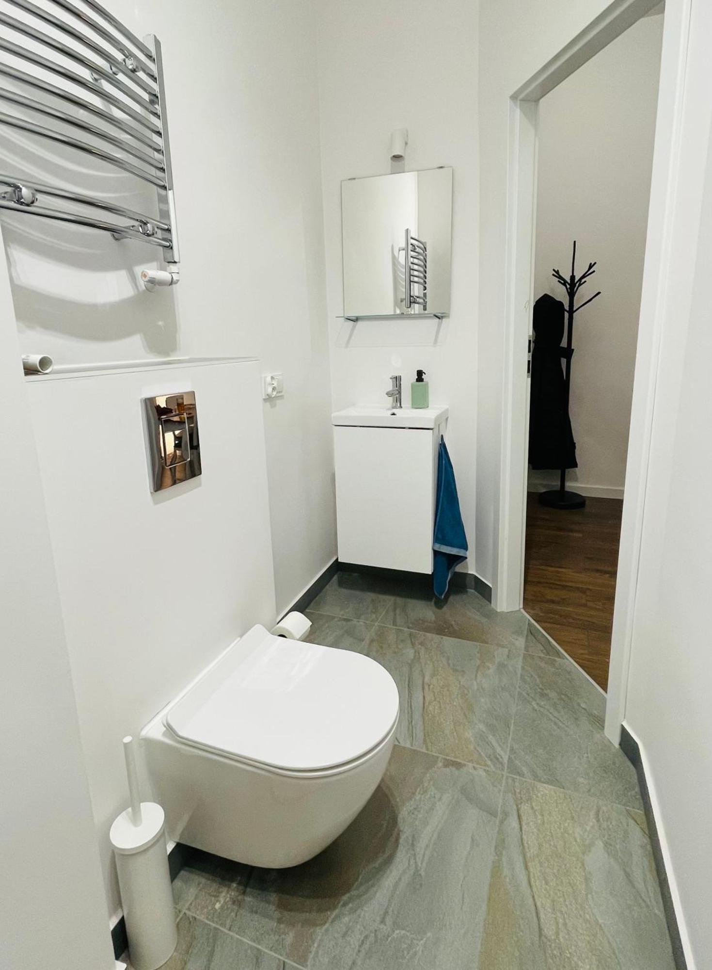 Kato Cosi Apartment Katowice Bagian luar foto